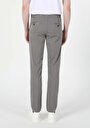 thumb-Afficher les détails de Pantalon Gris Straight Leg Medium Rise En Chino Regular Fit Homme