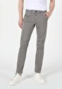 thumb-Afficher les détails de Pantalon Gris Straight Leg Medium Rise En Chino Regular Fit Homme