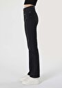 thumb-Afficher les détails de 792 Mila Pantalon Noir Slim Straight Leg  En  Regular Fit Femme