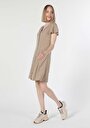 thumb-Afficher les détails de Robe Beige Regular Fit    Femme