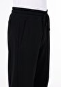 thumb-Afficher les détails de Pantalon De Survêtement Noir Regular Fit Homme