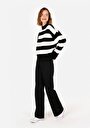 thumb-Afficher les détails de Pull Noir Regular Fit Manches Longues  Femme