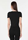 thumb-Afficher les détails de T-shirt À Manches Courtes Noir   Femme