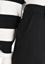 thumb-Afficher les détails de Pantalon Noir Narrow Leg  En  Slim Fit Femme