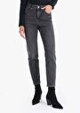 thumb-Afficher les détails de 891 Maya Pantalon Denim Tapered Leg Medium Rise En  Slim Fit Femme