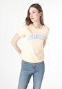 thumb-Afficher les détails de T-shirt À Manches Courtes Jaune   Femme