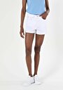 thumb-Afficher les détails de Short Denim Slim Fit Femme