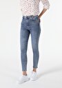 thumb-Afficher les détails de 760 Diana Pantalon Denim Skinny  Leg  En  Super Slim Fit Femme