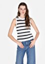 thumb-Afficher les détails de Tricot Blanc Slim Fit  Femme