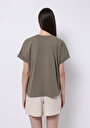 thumb-Afficher les détails de T-shirt À Manches Courtes Kaki Regular Fit Droit Femme
