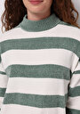 thumb-Afficher les détails de Pull Vert Regular Fit Manches Longues  Femme