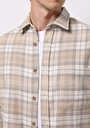 thumb-Afficher les détails de Chemise À Manches Longues Beige Regular Fit Plaid Sergé Homme