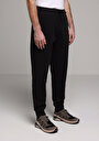 thumb-Afficher les détails de Pantalon De Survêtement Noir Regular Fit Homme