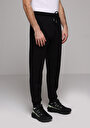 thumb-Afficher les détails de Pantalon De Survêtement Noir Regular Fit Homme