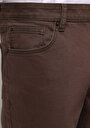 thumb-Afficher les détails de Pantalon Marron Straight Leg Medium Rise En Sergé Regular Fit Homme
