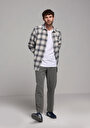 thumb-Afficher les détails de Pantalon Vert Straight Leg Medium Rise En Verrouillage Regular Fit Homme