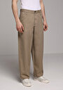 thumb-Afficher les détails de Pantalon Beige Crop Wide Leg Medium Rise En Sergé Relaxed Fit Homme
