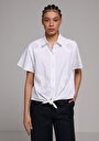 thumb-Afficher les détails de Chemise À Manches Courtes Blanc Brodé Fashion Fit Femme