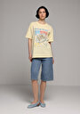 thumb-Afficher les détails de T-shirt À Manches Courtes Jaune Relaxed Fit Imprimé Femme