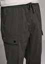 thumb-Afficher les détails de Pantalon Kaki Lastikli Medium Rise En Nylon Slim Fit Homme