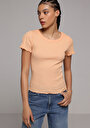 thumb-Afficher les détails de T-shirt À Manches Courtes  Slim Fit Droit Femme