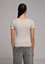 thumb-Afficher les détails de T-shirt À Manches Courtes Beige Slim Fit Droit Femme