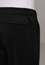 thumb-Afficher les détails de Pantalon De Survêtement Noir Regular Fit Homme