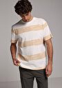 thumb-Afficher les détails de T-shirt À Manches Courtes Beige Comfort Fit Rayé Homme