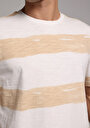 thumb-Afficher les détails de T-shirt À Manches Courtes Beige Comfort Fit Rayé Homme