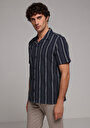 thumb-Afficher les détails de Chemise À Manches Courtes Marine Rayé Regular Fit Homme