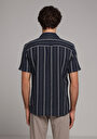 thumb-Afficher les détails de Chemise À Manches Courtes Marine Rayé Regular Fit Homme