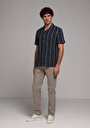 thumb-Afficher les détails de Chemise À Manches Courtes Marine Rayé Regular Fit Homme