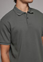 thumb-Afficher les détails de T-shirt Polo À Manches Courtes Kaki Droit Regular Fit Homme
