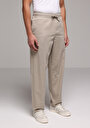 thumb-Afficher les détails de Pantalon Beige Straight Leg Medium Rise En Sergé Regular Fit Homme