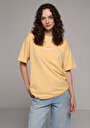 thumb-Afficher les détails de T-shirt À Manches Courtes Jaune Oversize Fit Droit Femme
