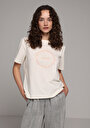 thumb-Afficher les détails de T-shirt À Manches Courtes Ecru Regular Fit Imprimé Femme