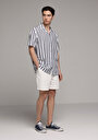 thumb-Afficher les détails de Chemise À Manches Courtes Marine Rayé Relaxed Fit Homme