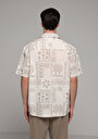 thumb-Afficher les détails de Chemise À Manches Courtes Beige Imprimé Boxy Fit Homme