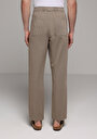 thumb-Afficher les détails de Pantalon Beige Straight Leg Medium Rise En Sergé Regular Fit Homme