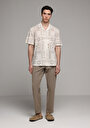 thumb-Afficher les détails de Pantalon Beige Straight Leg Medium Rise En Sergé Regular Fit Homme