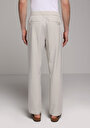 thumb-Afficher les détails de Pantalon Beige Straight Leg Medium Rise En Sergé Regular Fit Homme