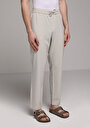 thumb-Afficher les détails de Pantalon Beige Straight Leg Medium Rise En Sergé Regular Fit Homme