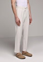 thumb-Afficher les détails de Pantalon Blanc Straight Leg Medium Rise En Sergé Regular Fit Homme