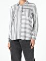 thumb-Afficher les détails de Chemise À Manches Longues Gris Regular Fit   Femme