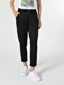thumb-Afficher les détails de Pantalon De Survêtement Noir Regular Fit Femme