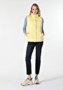 thumb-Afficher les détails de Gilet Jaune Regular Fit Femme