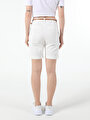 thumb-Afficher les détails de Short Blanc Slim Fit Femme