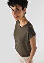 thumb-Afficher les détails de T-shirt À Manches Courtes Kaki Regular Fit  Femme
