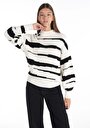 thumb-Afficher les détails de Pull Blanc Regular Fit   Femme