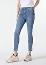 thumb-Afficher les détails de 760 Diana Pantalon Denim Skinny  Leg  En  Super Slim Fit Femme